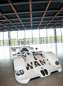 Jenny Holzer, Art Car, 1999 BMW V12 LMR