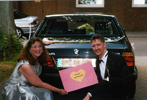 Hochzeitsauto Alpina B12 mit Vera und Alex Herrter