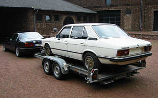 BMW 525 (E12)