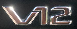 nachger�stetes V12-Schild