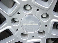 Schnitzer Alufelgen-Nabe