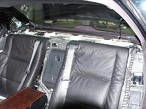 auseinander genommener BMW L7 