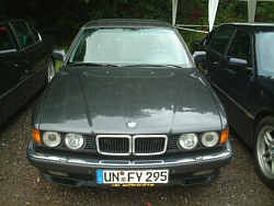 BMW 750iL (E32)