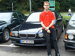 Christian Sch�tt mit seinem BMW 750iL (E38)