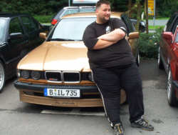 Thorsten Hentschel mit seinem BMW 735iL (E32)