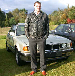Claus Jung ("Claus1") mit seinem BMW 750i