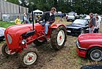 Mit Hilfe des Porsche-Treckers kam der 3er schlie�lich vom Platz
