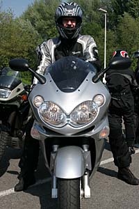 Claus auf seinem �ber 150 PS starkem Motorrad beim 7er-Stammtisch in Moers