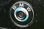 Videokamera im BMW-Emblem
