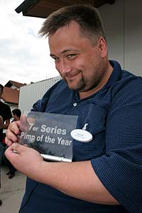 Torsten Hentschel (alias �Der Dicke�) bekam f�r seinen BMW 730d (E38) den Pokal �7er Series Pimp of the Year�