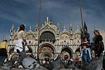 auf dem Markusplatz in Venedig