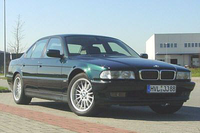 http://www.7er.com/meretz/BMW_750i_E38-3a.jpg