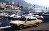 BMW 7er, Modell E23 vor Hafenkulisse