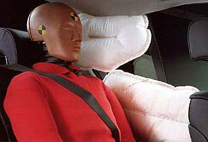 Dummy im BMW 7er, Modell E38