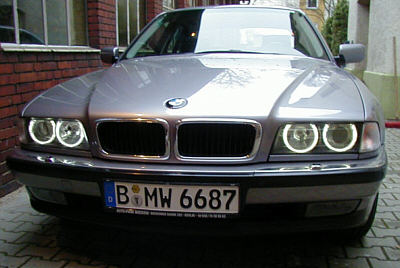 Standlichtringe im BMW 7er (E38) von Helge Husler