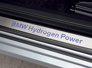 BMW Hydrogen Power Schild im Trrahmen