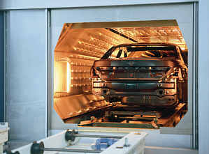 7series (E65) in the infrared drying cabin in the BMW plant Dingolfing / Germany