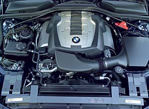 BMW 650 - neuer V8 Zylinder Motor