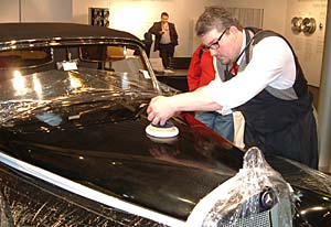 Mercedes 220 (Typ 187) auf der Techno Classica 2005 in Essen