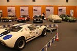 Ford Fiesta Reihe hinter dem Ford GT 50