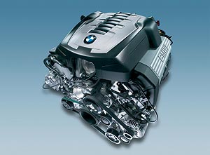 V8-Benzinmotor mit Valvetronic (4.8 l - 270 kW / 367 PS)