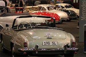 Mercedes Clubs auf dem Mercedes Messestande, vorne ein Mercedes 190 SL, Techno Classica 2007