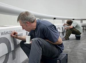 Beschriftung Aufgang im Rundbau  des BMW Museums M�nchen