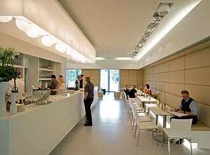 Caf� Bar M1 im BMW Museum M�nchen