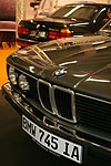 BMW 745iA vor BMW 750iAL auf dem 7-forum.com Messe-Stand
