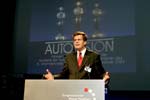 Prof. Dr. Bernd Gottschald, Pr�sident des VDA auf der IAA 2003
