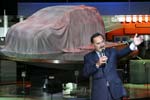 Dr. Bernd Pischetsrieder bei der Pr�sentation des Golf auf der IAA 2003
