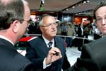 Bundesfinanzminister Hans Eichel auf der IAA 2003
