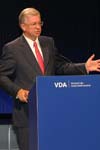 Ministerpr�sident von Hessen Roland Koch auf der IAA 2003