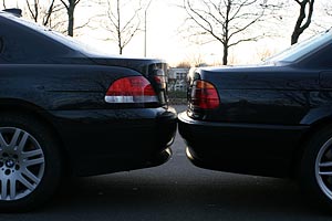 Heckansicht: BMW 760Li (E66) und BMW 750iL (E38)